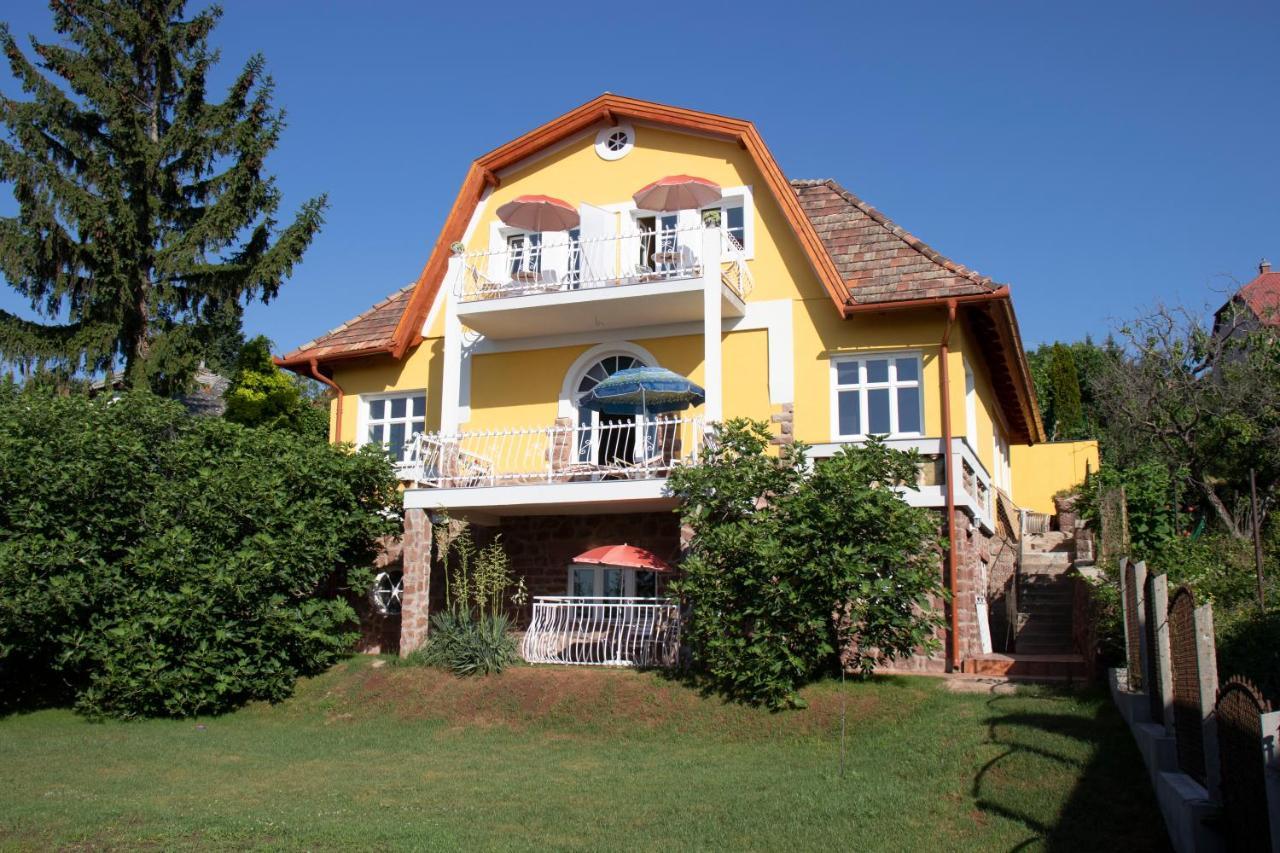 Gyoengyoem Apartman Balatonalmadi Luaran gambar