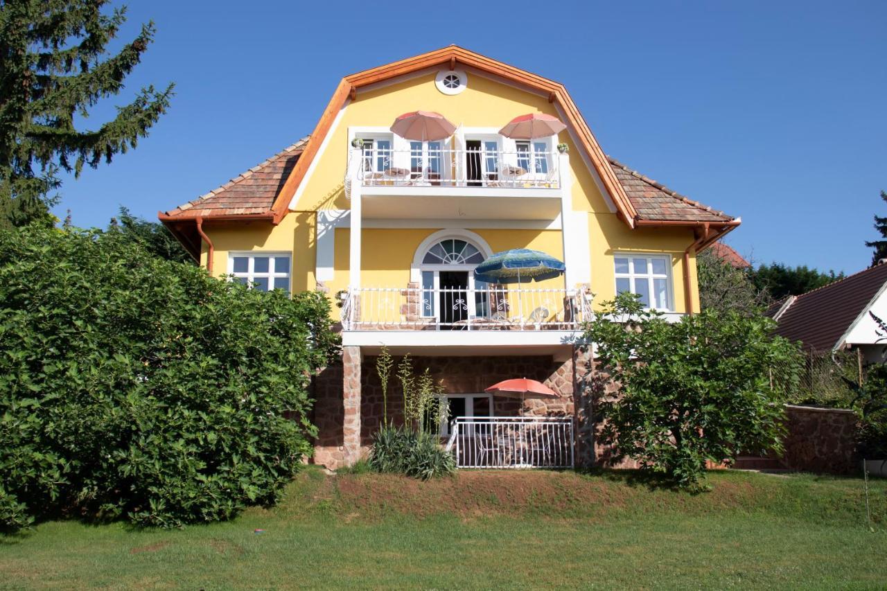 Gyoengyoem Apartman Balatonalmadi Luaran gambar